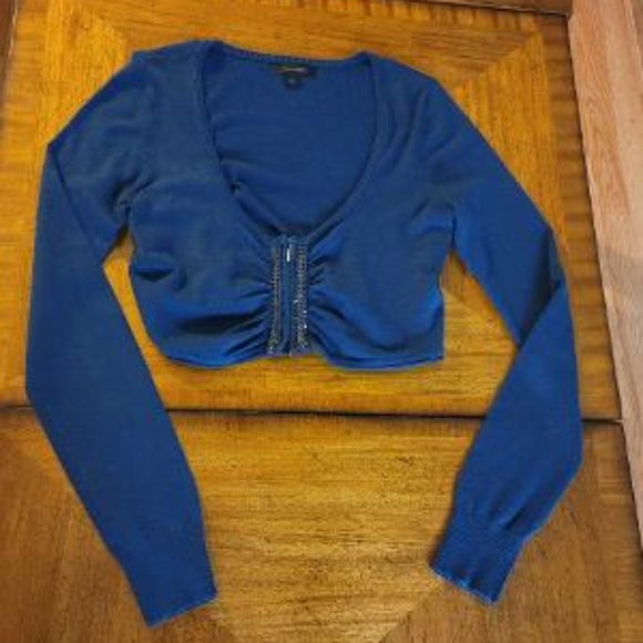 Express Navy Crop Sweater - Picture 2 of 11